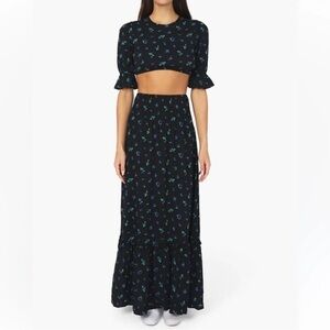 WeWoreWhat Blue and White Tiered Crop Top Set